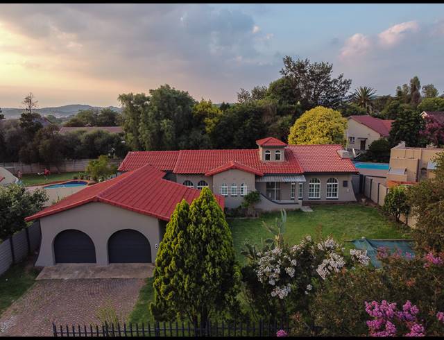 4 BEDROOM HOUSE FOR SALE IN BRACKENDOWNS